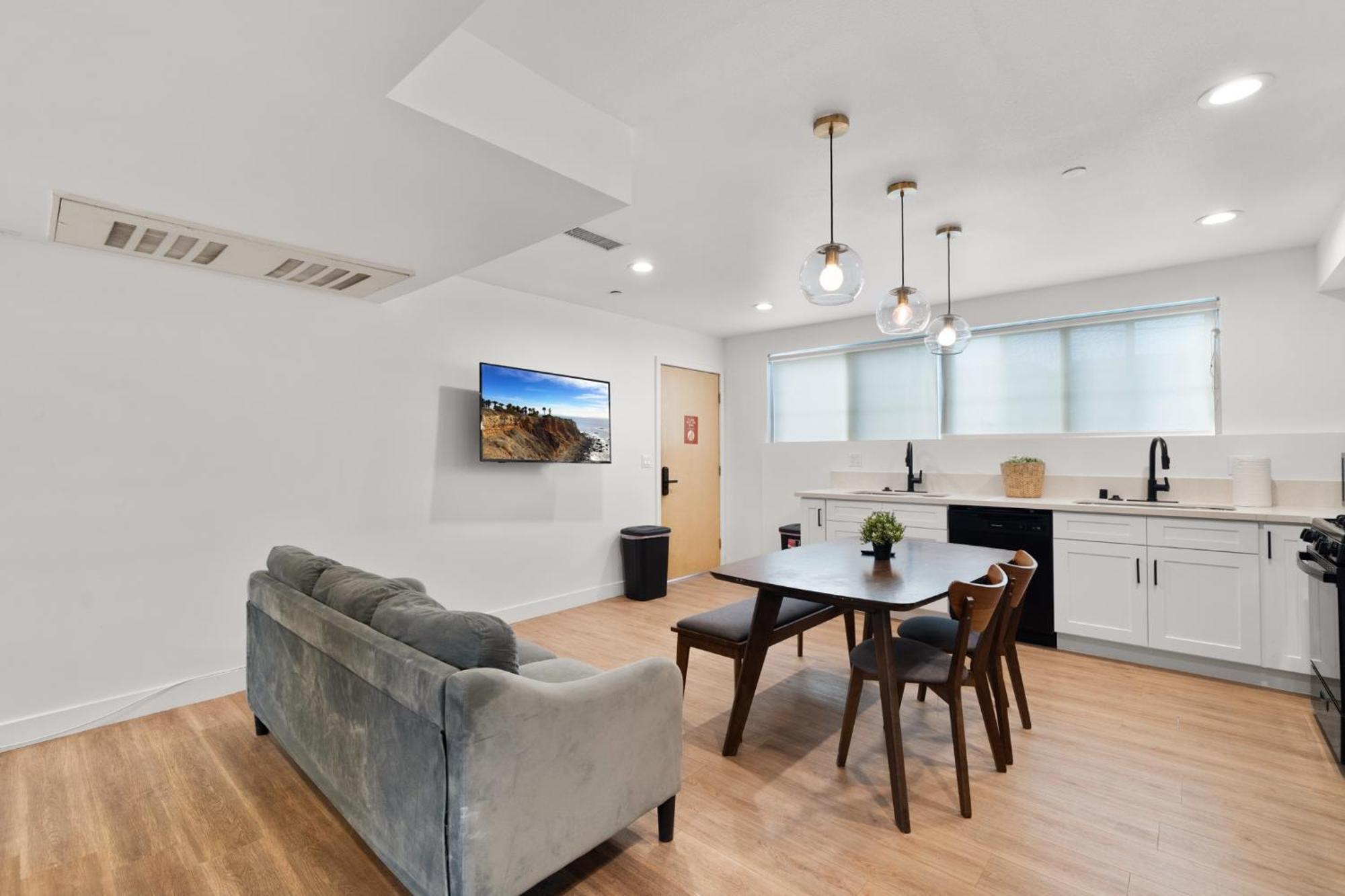 Spacious 1-Bd Hideaway Close To Usc Room With Share Livingroom Los Angeles Exterior photo